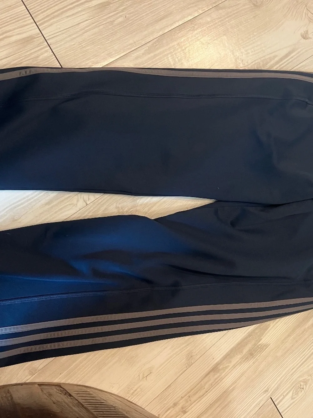 Mens Adidas blue and gray striped sweat pants size xl
